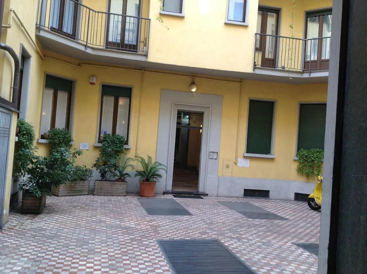 Chiossetto House Apartment Milan
